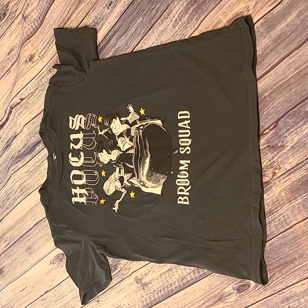 Hocus Pocus Broom Squad shirt, size XL
